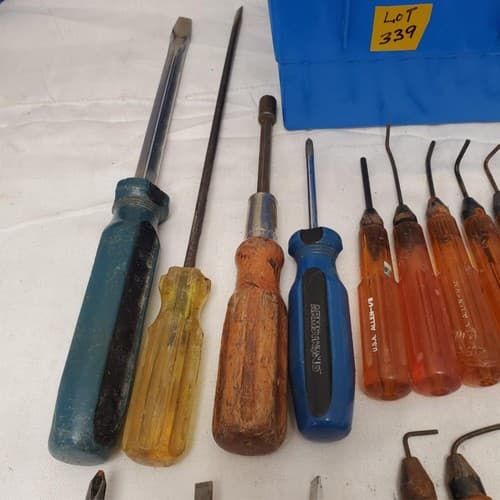 Lot of 21 Assorted Screwdriver Set & Nut Drivers LOT-339 - Thumbnail 3
