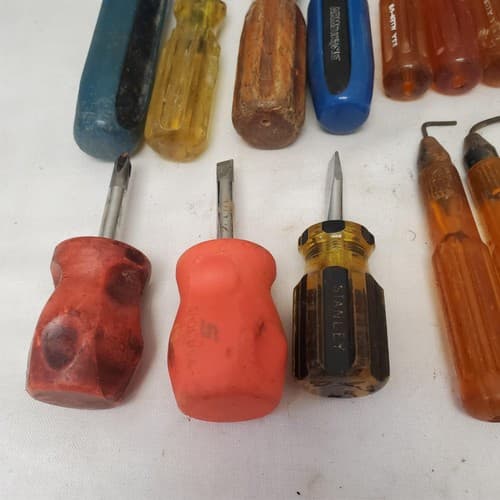 Lot of 21 Assorted Screwdriver Set & Nut Drivers LOT-339 - Thumbnail 6