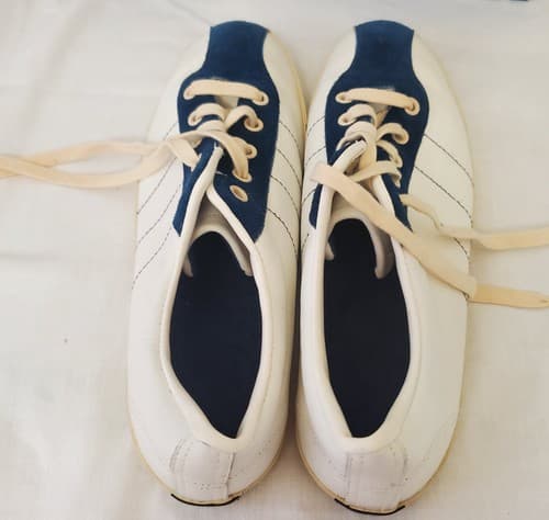 Vintage Women’s White Navy LTO Leather Converse Tennis Shoes Size 8.5M - Thumbnail 4