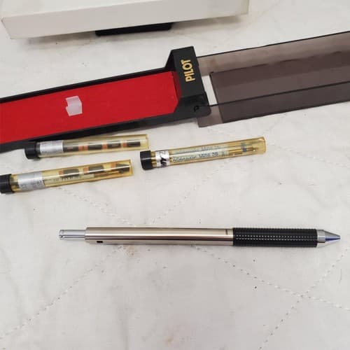 Pilot Multi-Function 1+1 Pen Ballpoint Mechanical Pencil with Leads - Thumbnail 6