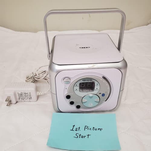 Jensen CD-555 Portable Bluetooth CD Music System Silver Aux/USB/FM Radio - Image 1