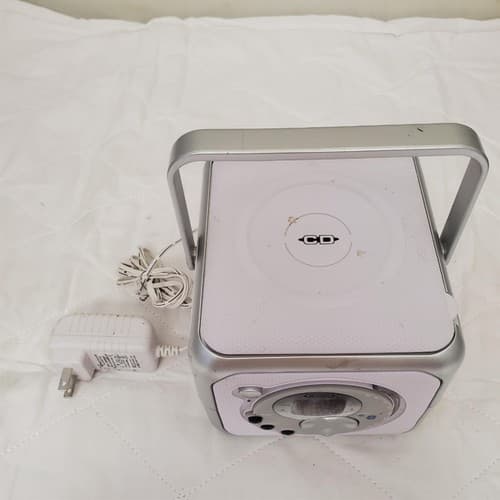 Jensen CD-555 Portable Bluetooth CD Music System Silver Aux/USB/FM Radio - Thumbnail 3
