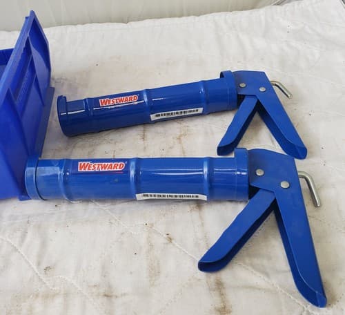 Lot of 2 Westward Caulk Guns Lot 238 - Thumbnail 5