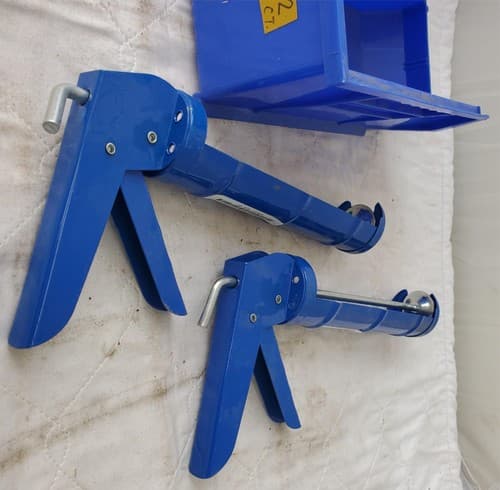 Lot of 2 Westward Caulk Guns Lot 238 - Thumbnail 3