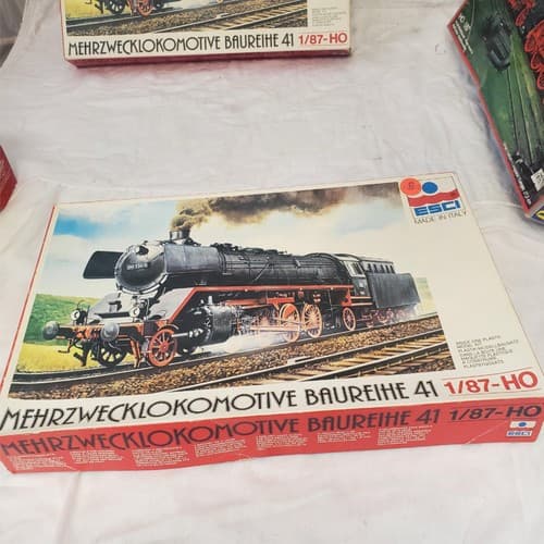 Lot of 4 ESCI & Revel 2162 1/87 Schnellzug-Lokomotive Baureihe Plastic Model kit - Thumbnail 4