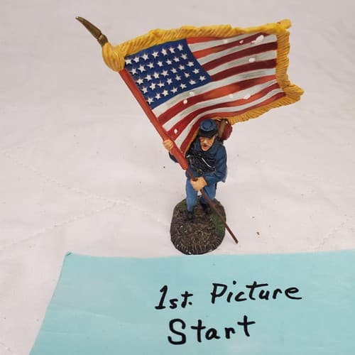 Kings & Country ACW-01-C Stars & Stripes Forever Flag Bearer CM-38 - Image 1