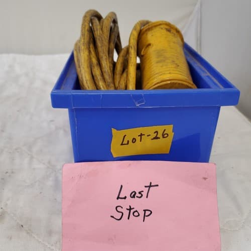 Heavy Duty Electric Portable Light Bulb Connector LOT 26 - Thumbnail 4