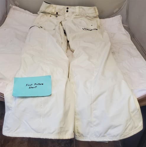 Men's Volcom Slightly Removed Size S White Fluorite Insulated Pant - Image 1