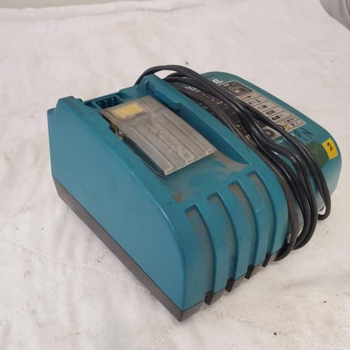 Makita DC18RA S Lithium Ion Rapid Fast Charger 240W 50-60Hz #2 - Thumbnail 6