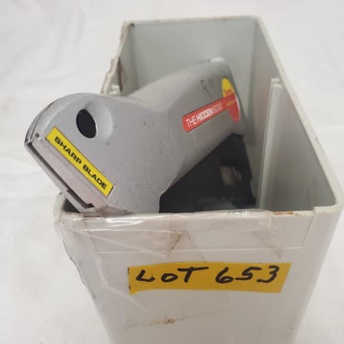 Stanley 99E Knife & Starrett Hidden Edge Utility Knife with Safety Lock LOT-653 - Thumbnail 3