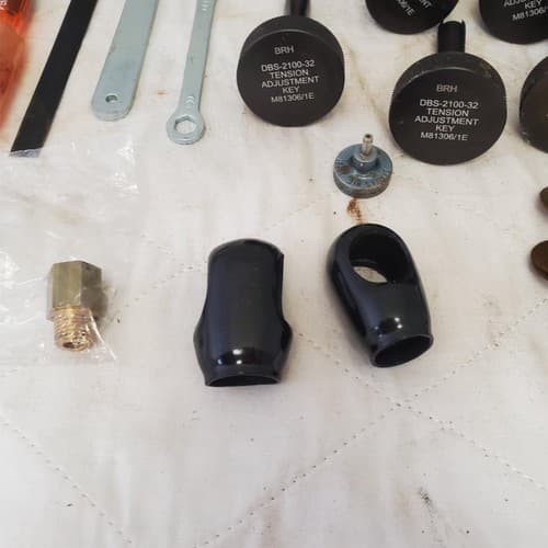 Lot of Tension Adjustment Key, Scraper Knife, Scissors & Other Tools LOT 184 - Thumbnail 6