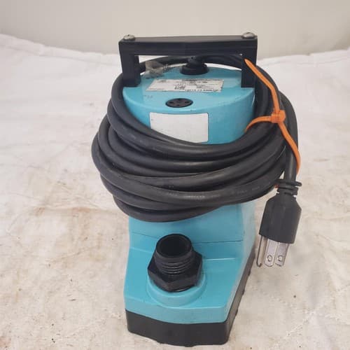 LITTLE GIANT 505902 Plug-In Utility Pump 0.17 HP 115V 10 Feet AC LOT 514 - Thumbnail 3
