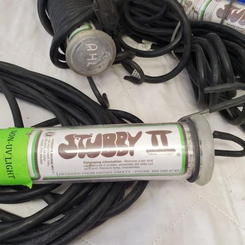 Lot of 3 Stubby II LED Handheld Work Lights LOT 613 - Thumbnail 4