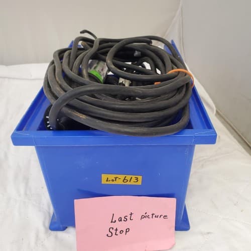 Lot of 3 Stubby II LED Handheld Work Lights LOT 613 - Thumbnail 10