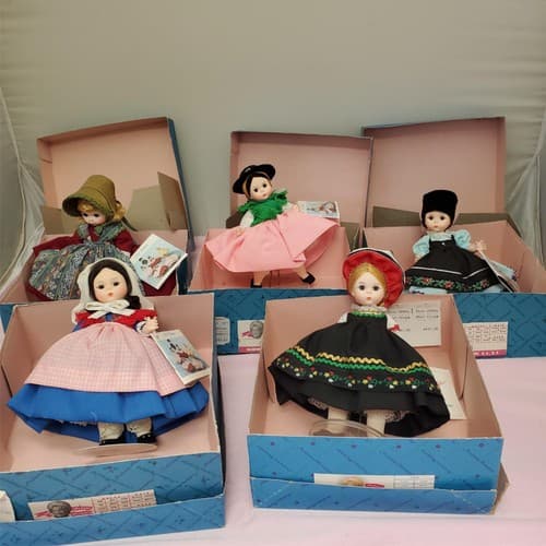 Set Of 5 Madame Alexander Friends From Foreign Lands Collection Dolls with Box - Image 1