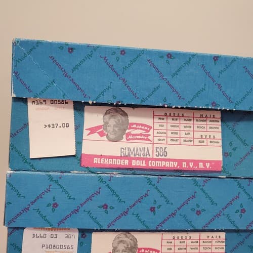 Set Of 5 Madame Alexander Friends From Foreign Lands Collection Dolls with Box - Thumbnail 7