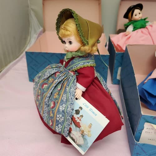 Set Of 5 Madame Alexander Friends From Foreign Lands Collection Dolls with Box - Thumbnail 11