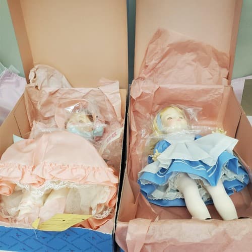 Madame Alexander #1535 Lucinda #1552 Alice Dolls Set with Box - Image 1