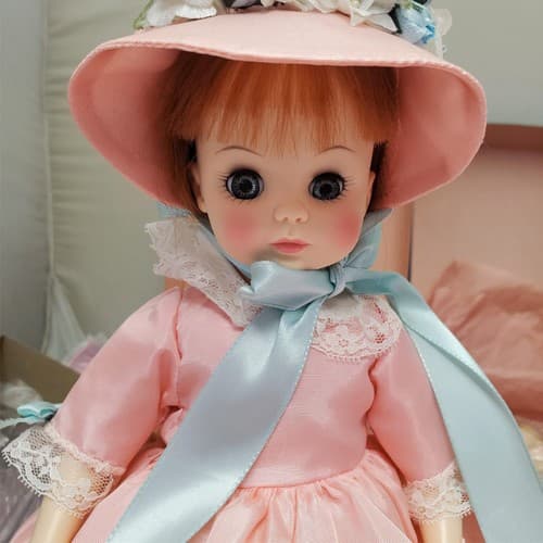 Madame Alexander #1535 Lucinda #1552 Alice Dolls Set with Box - Thumbnail 9