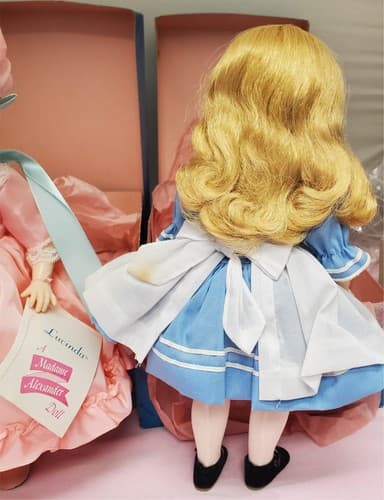 Madame Alexander #1535 Lucinda #1552 Alice Dolls Set with Box - Thumbnail 12