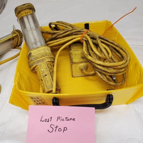 Woodhead Fluorescent Portable Handheld Work Light LOT-864 - Thumbnail 9