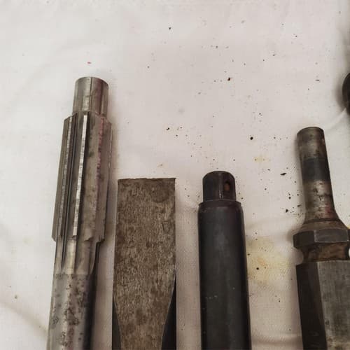 Assorted Chisel Punch and Drill Drift Tools LOT-534 - Thumbnail 11