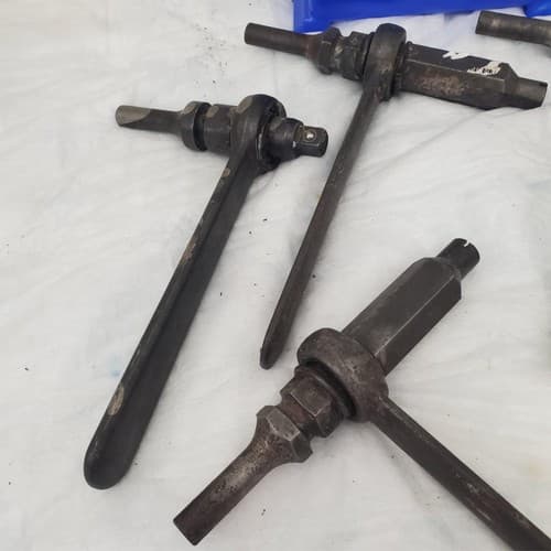 Lot of 5 Assorted Screw Removal Impact Tool LOT-694 - Thumbnail 4