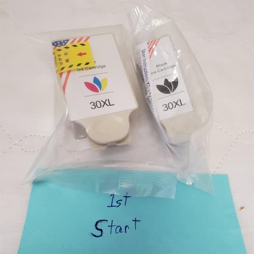 Lot of 2 30XL Color + Black Genuine Ink Cartridges - Image 1