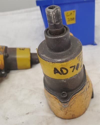 Lot of 2 Ingersoll Rand Impactool Drive Pneumatic Impact Wrench LOT-200 - Thumbnail 9