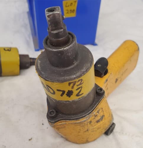 Lot of 2 Ingersoll Rand Impactool Drive Pneumatic Impact Wrench LOT-200 - Thumbnail 11