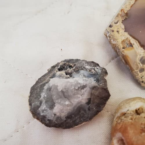 Natural Crystal Cave Crystal Wand Ore Ornaments Home Decor Aquarium Decoration - Thumbnail 4