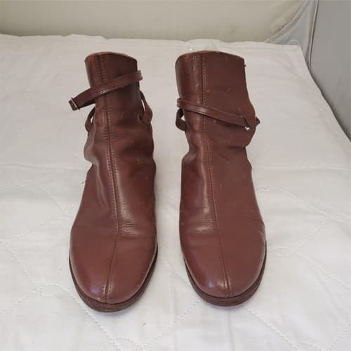 Vintage Woman's Windsor Dark Brown Real Leather Boots 6.5 - Image 1