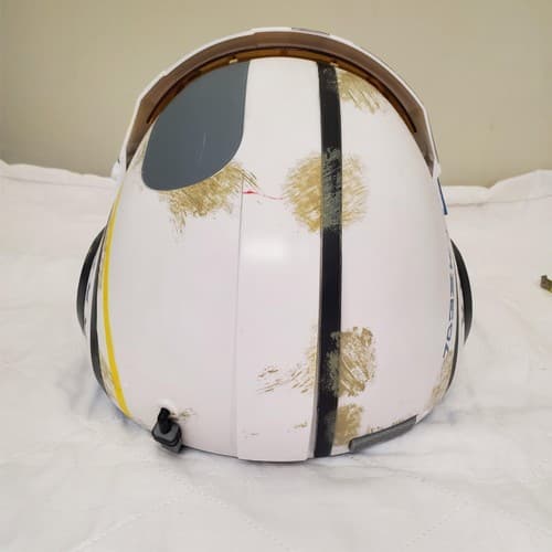 Poe Dameron X-Wing Youth Helmet Disney Galaxy's Edge 2024 Sound FX Cosplay - Thumbnail 4