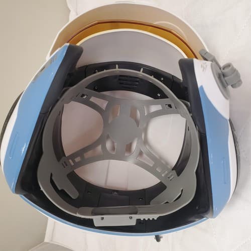 Poe Dameron X-Wing Youth Helmet Disney Galaxy's Edge 2024 Sound FX Cosplay - Thumbnail 7