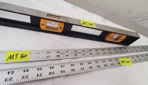 Johnson Level & Tool 3724 24-Inch Machined Top-Read Aluminum Level - Thumbnail 2