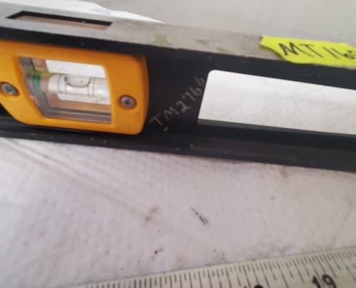 Johnson Level & Tool 3724 24-Inch Machined Top-Read Aluminum Level - Thumbnail 5