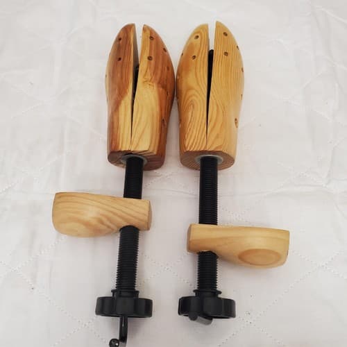 Wooden Shoe Stretcher for Women Adjustable Expander Widens Tight Shoes - Thumbnail 2