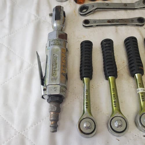 Lot of Assorted Ratchets, Drivers, Speed Handles & Other Hand Tools LOT 128 - Thumbnail 6