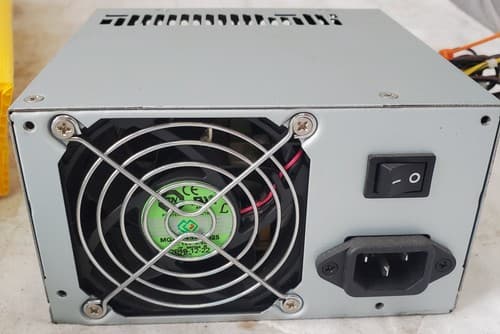 Lot of Laptop Charger 65W & Computer Power Supply 100-240V LOT 105 - Thumbnail 7