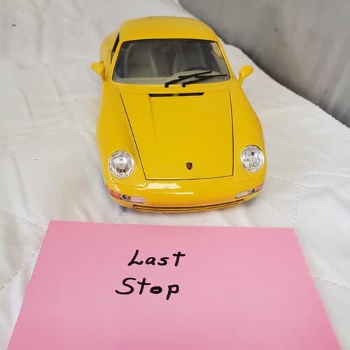 Burago 1993 Porsche 911 Carrera Car Yellow - Thumbnail 7