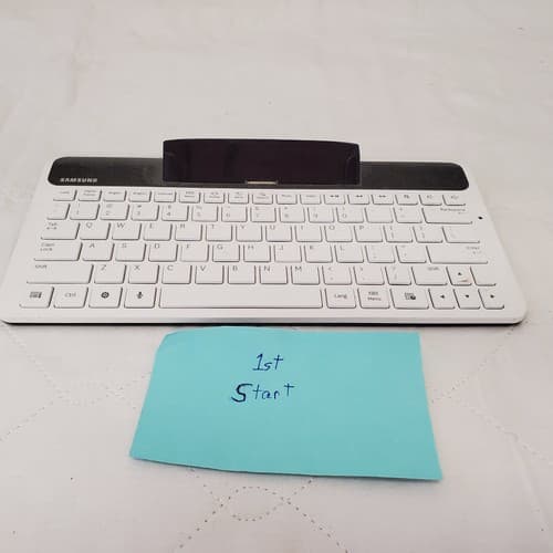 Samsung ECR-K10AWE Wireless Keyboard Dock Tablet White Good Condition - Image 1