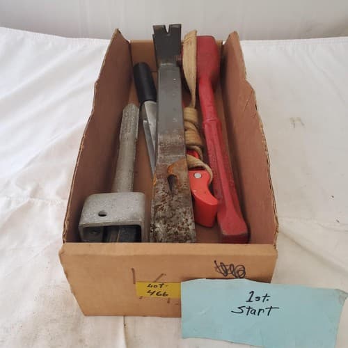Lot of Crow Bar, Swivel Straight Knife, Grinding Wheel & Other Tools LOT 466 - Thumbnail 2