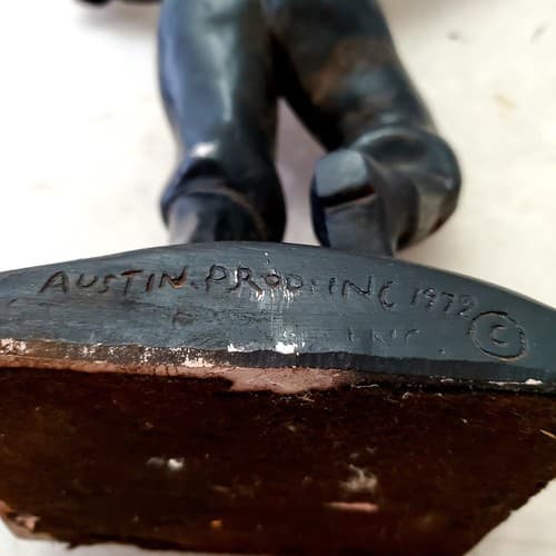 Vintage Used Zorba the Greek Dancing Statue (Cracked) - Thumbnail 5