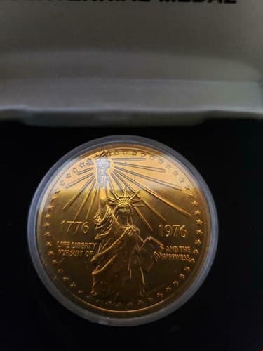 The National Bicentennial Medal 1776-1976 Statue Of Liberty - Image 1