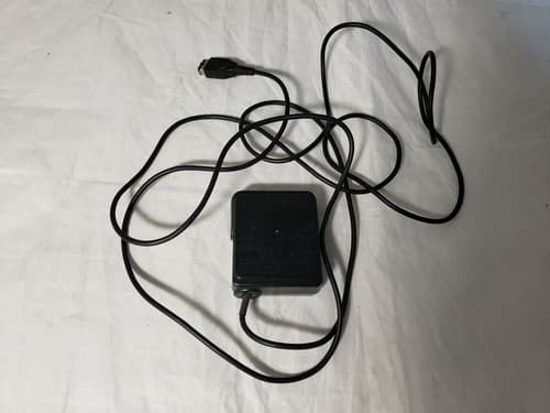 Nintendo AC Adapter Class 2 Power Supply Charger NTR-002 (DC5.2V 320mA) - Image 1