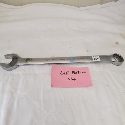 Proto 1240-T500 1-1/4" Anti-Slip Design Combination Wrench LOT-259 - Thumbnail 7
