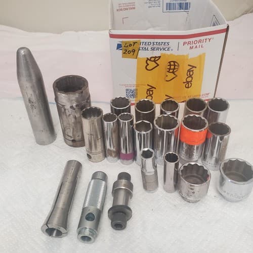 Lot of 21 Assorted Various Drive Sockets LOT 209 - Image 1