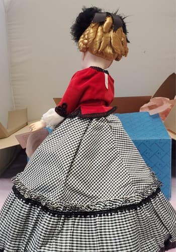 Madame Alexander #2245 Monet Doll with Box & Stand - Thumbnail 7