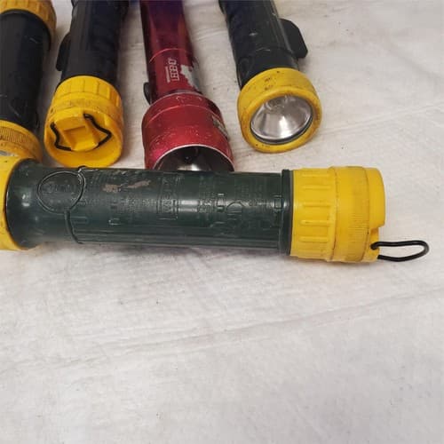 Lot of 5 Msha and Brinkmann Legend Aluminum Flashlight - Thumbnail 8