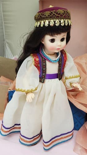 Madame Alexander #1413 Isolde #1412 Salome Opera Series Dolls Set with Box - Thumbnail 9